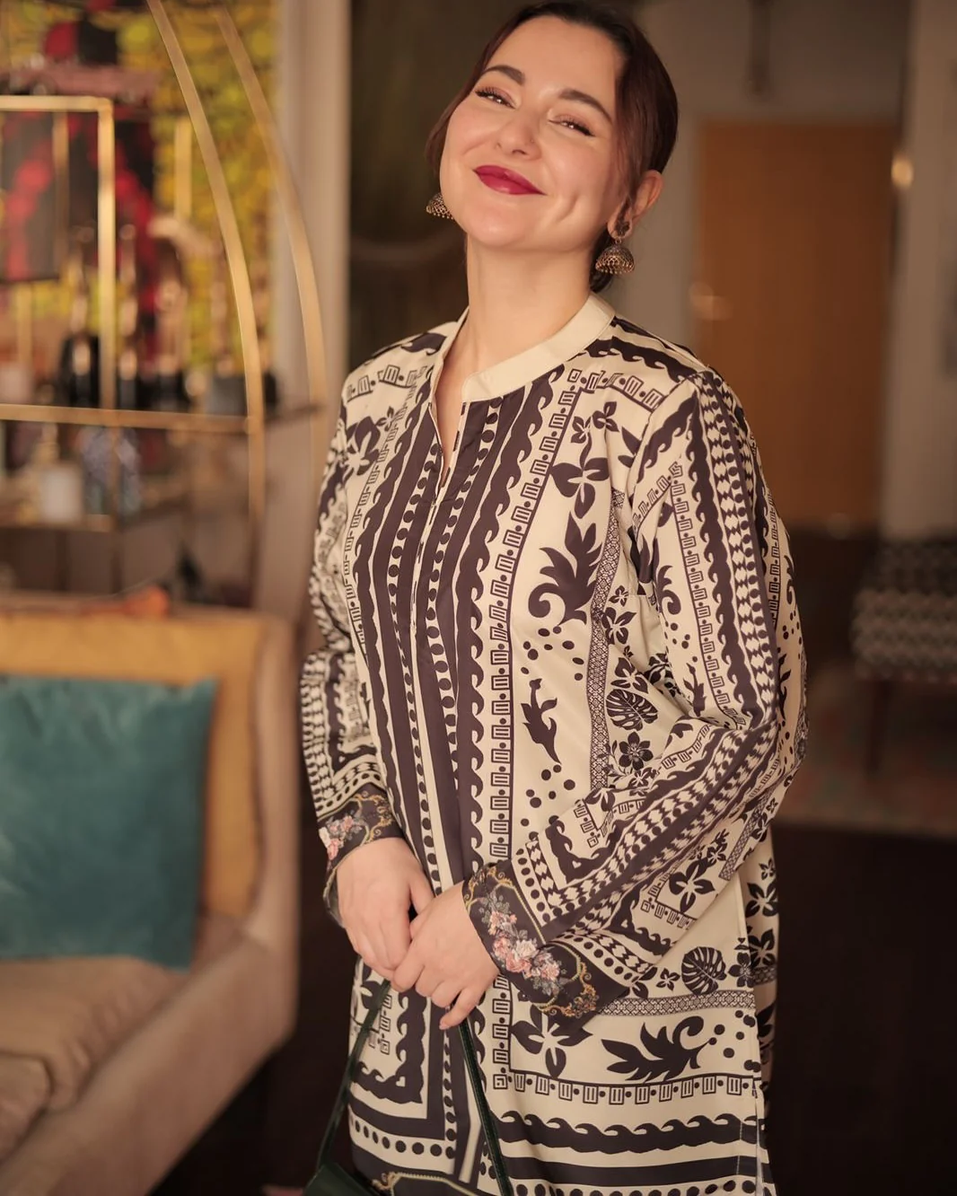 Trendy Hania Amir Unstitched 2pcs Set - UN-8213