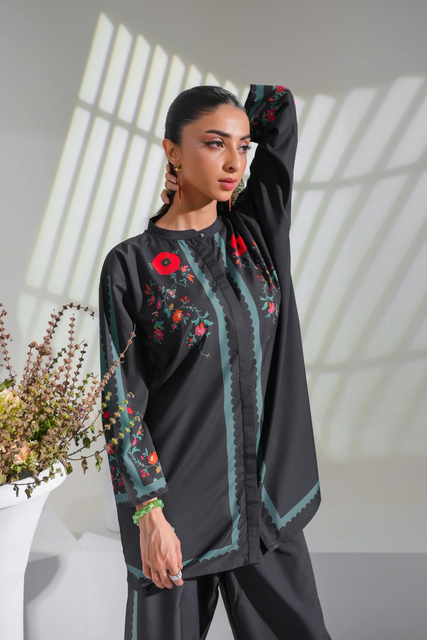 Trending Black Co-Ord Set Digital Printed Poly Lawn- Z822