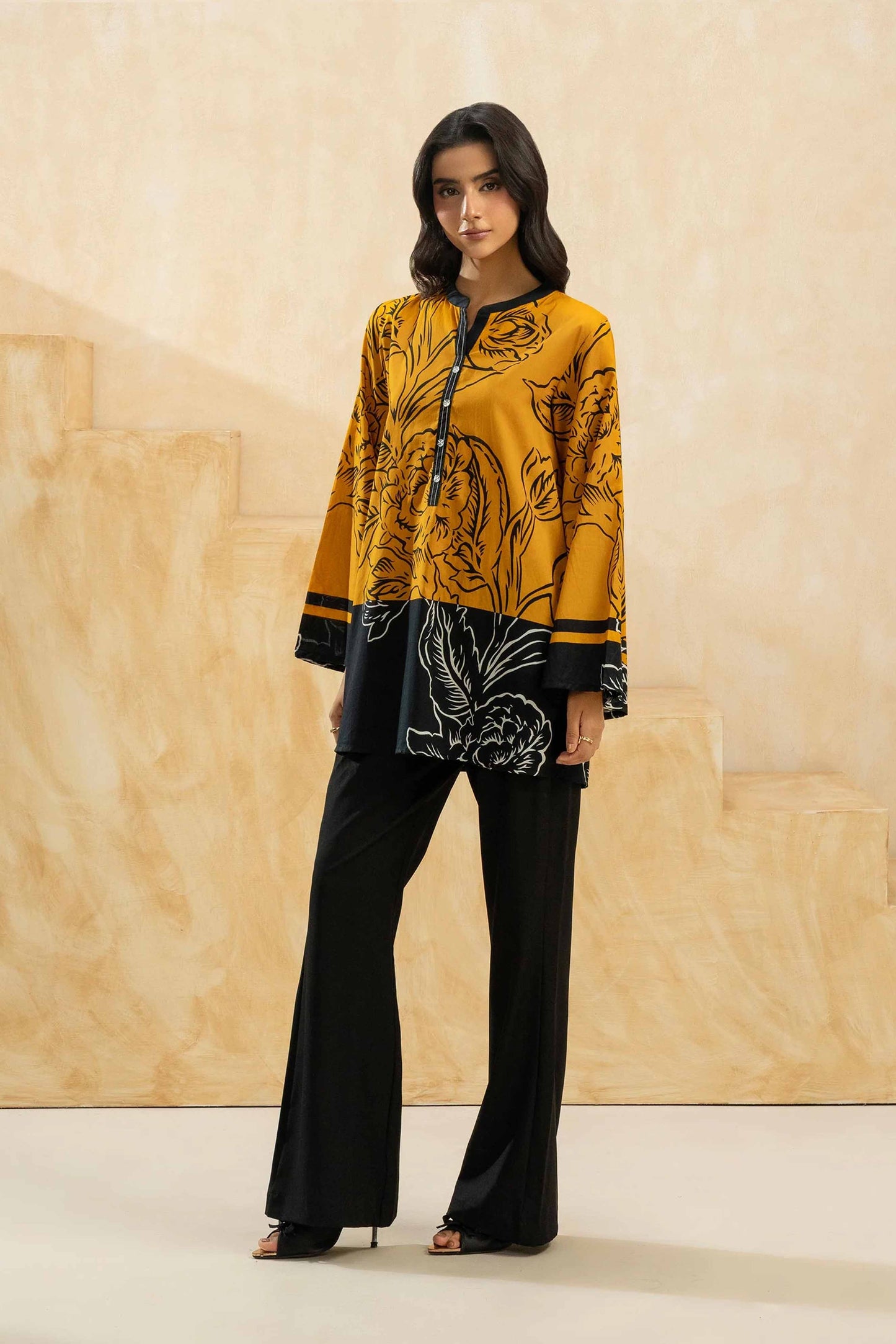 Printed Dress In Black And Mustard 2Pcs - 832