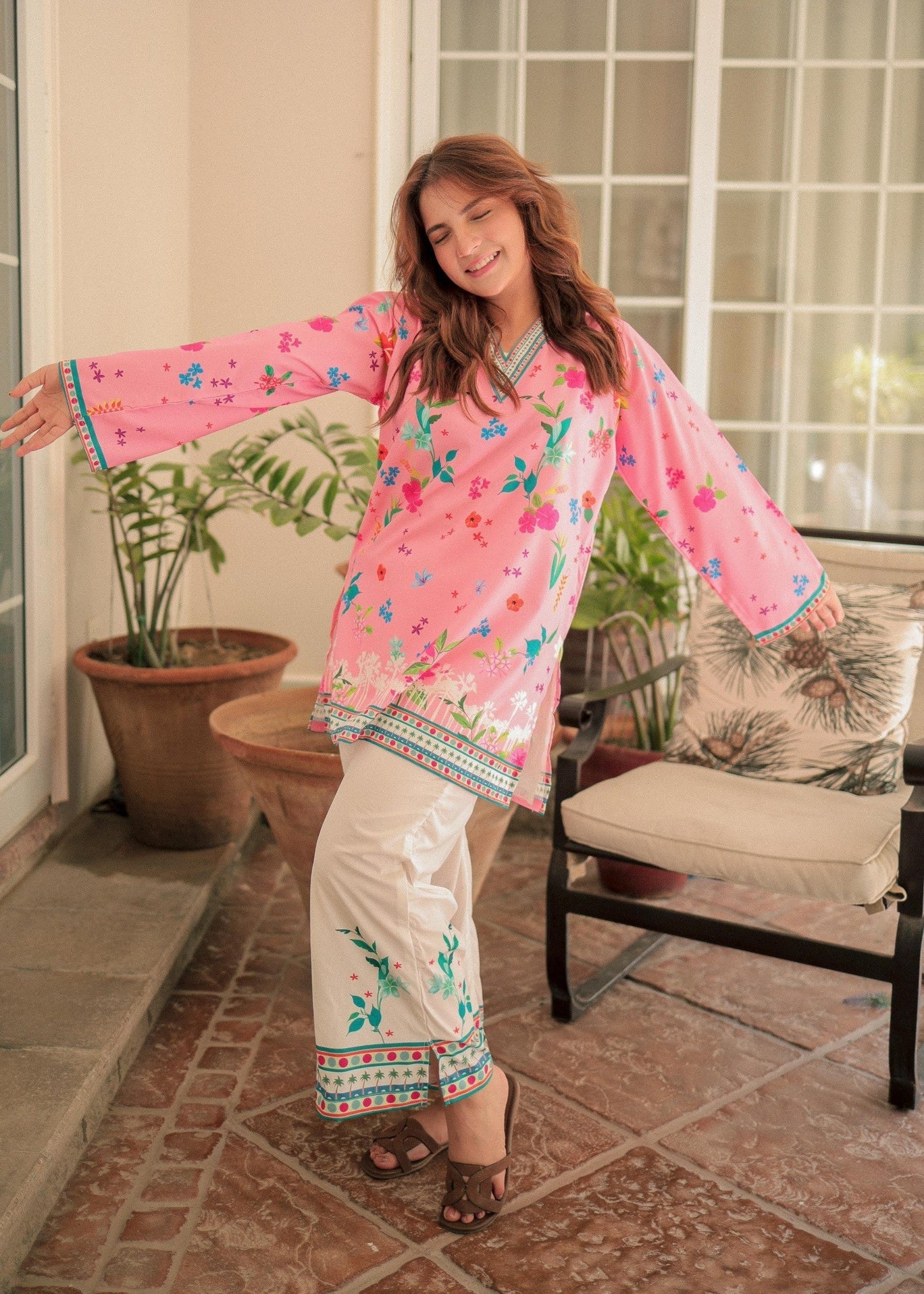 Unstitched Dananeer 2pcs Digital Printed Set - UN-8220