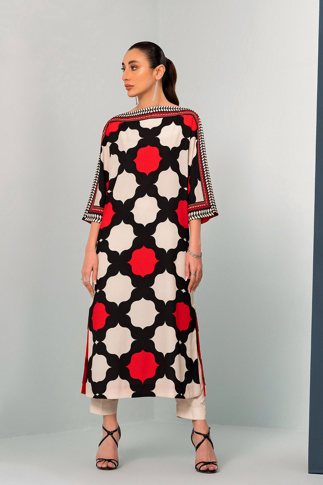 Unstitched 2pcs Set Digital Printed Poly Lawn- UN-8215