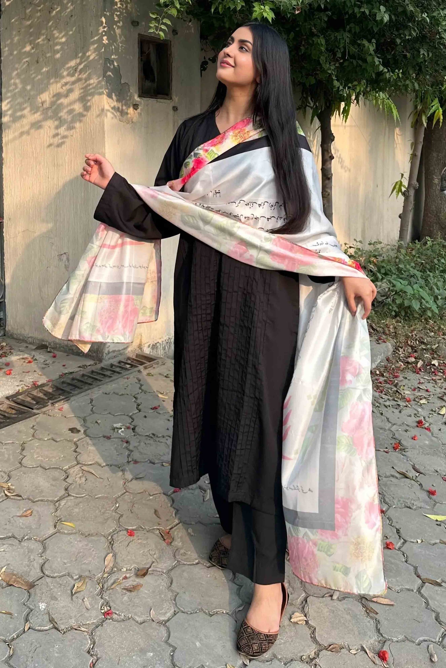 Odhnis & Shawls For Women - Shawl-001