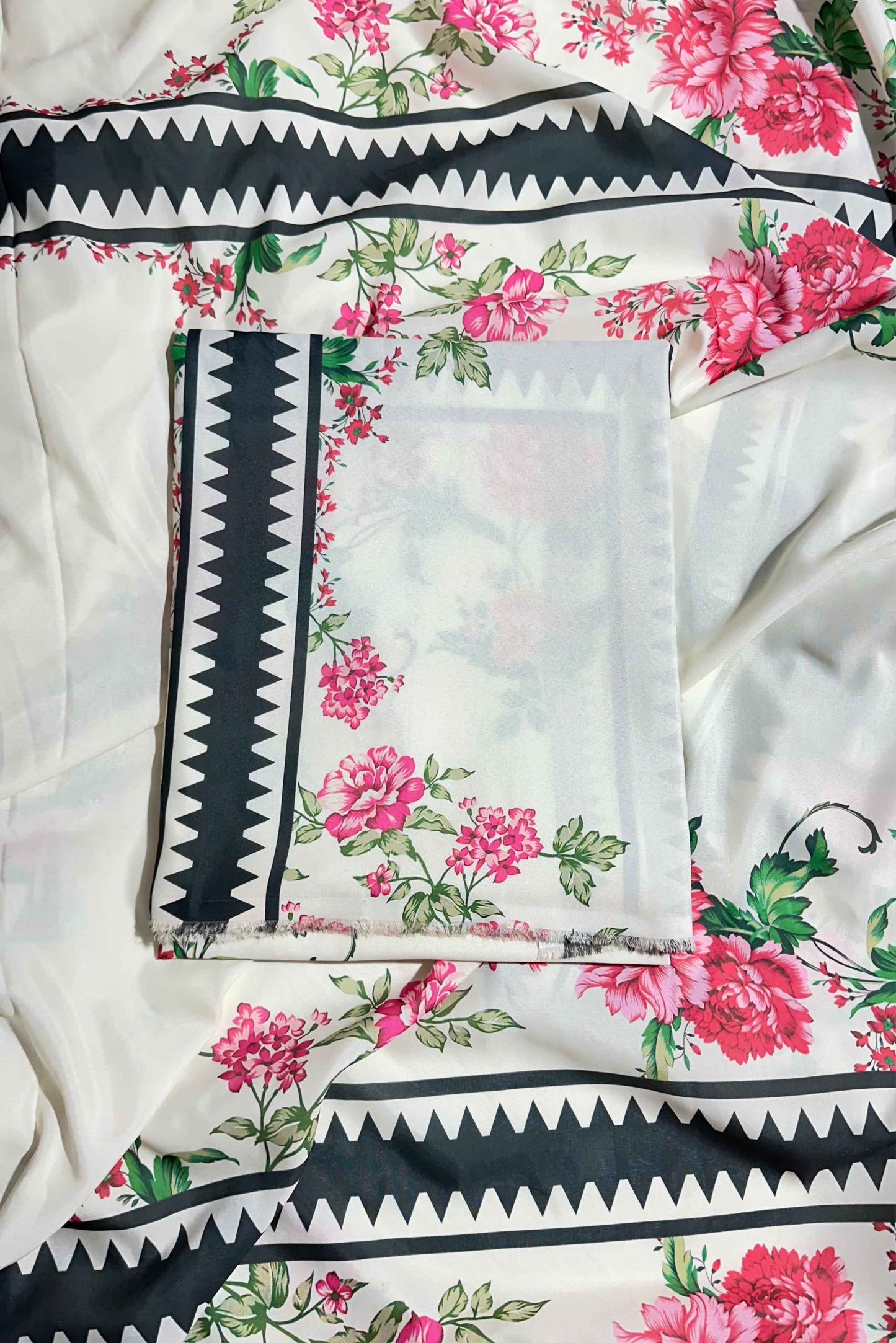 Unstitched 2pcs Set Digital Printed Poly Lawn- UN-8214